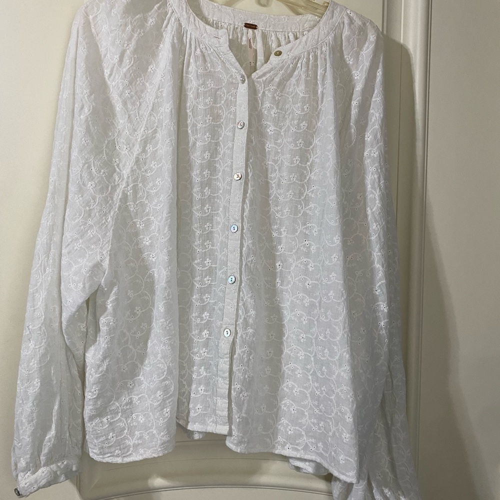 Free People Top - Picture 1 of 5